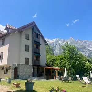 Szálloda Molla, Theth